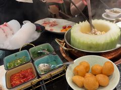 -得意咚瓜·顺德鱼生·冬瓜火锅(深圳首店)