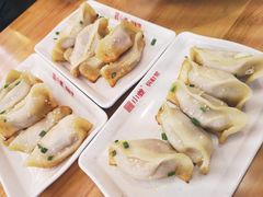 牛肉鍋貼-小姜锅贴(凤凰街店)