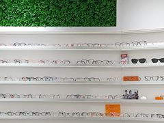 -美式眼镜·授权蔡司.依视路.尼康.豪雅.明月(南翔印象城店)