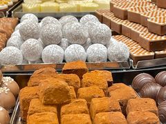 -Laderach 莱德拉(上海环贸iapm店)