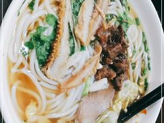 -花溪飞碗牛肉粉(先烈路店)