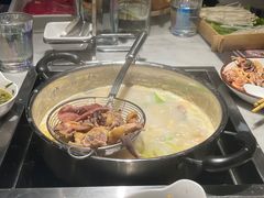 -尚尚仙·酸汤猪手·猪肚鸡火锅(华联万柳购物中心店)