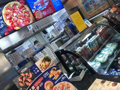 -达美乐比萨(南京路店)