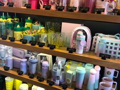 零售区-星巴克(上海浦东禹悦汇店)