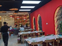 大堂-梁记大排档·烧烤龙虾·炒菜(岱山店)