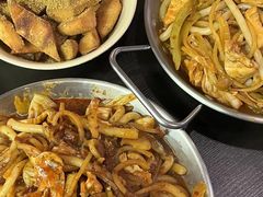 -满格嗦新疆椒麻鸡火锅.炒米粉(川大江安校区店)