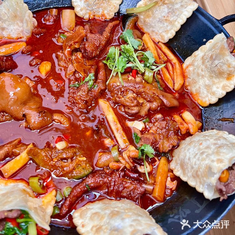 🔥板凳江湖·汗蒸湘味！沈阳高温这家爆汗👏