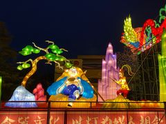 -淄博花灯齐彩城