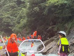 -安吉龙王山峡谷漂流
