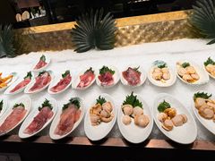 -雍容荟活帝王蟹活龙虾自助(苏宁旗舰店)