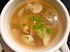 酸辣乌鱼蛋汤-小大董·烤鸭(王府井apm店)