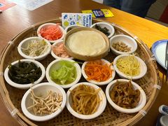 -包整·丝娃娃(一览甲秀楼风景店)