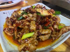 -干老庆贵州留一手烤鱼·地摊火锅(财经大学店)
