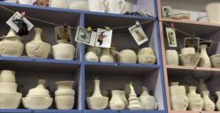 -泥娃娃DIY陶吧(易生活购物公园店)