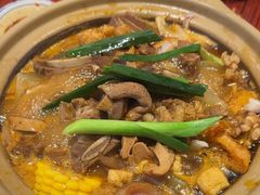 -沙胆彪炭炉牛杂煲(上海日月光广场店)