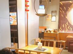 -呷哺呷哺(凯旋广场店)