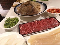 -墨居上隐·院子里火锅(峨眉店)