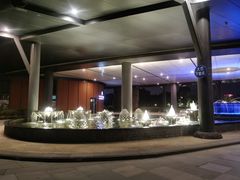 -上海滴水湖皇冠假日酒店