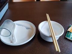 -曼听小寨海鲜烧烤·大连辣炒大王(盖州街店)