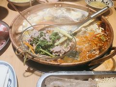 -洱火云南酸菜牛肉火锅(石景山当代商城店)