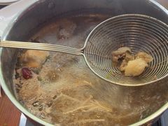 -牛满溢·自助潮汕鲜牛肉火锅(龙汇路店)