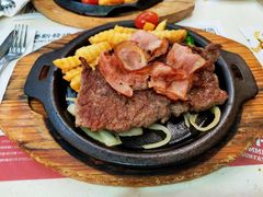 -香港新发烧腊茶餐厅(万象店)