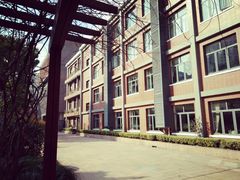 -上海市大同初级中学