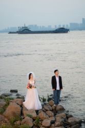 -雪中彩影婚纱摄影·微光艺术中心