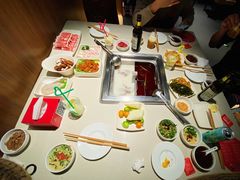 -海底捞火锅鲜切牛肉主题店(长寿路店)