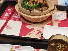 -华记煲仔华·煲仔饭(市桥易发店)