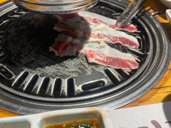 -唯成•韩国炭火烤肉 유성고기