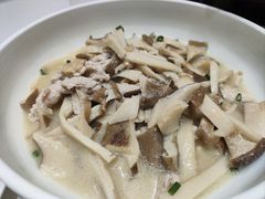 -鱼痴渔醉·食鲜集(月亮湾店)