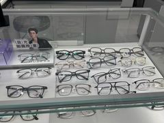 -光明眼镜·蔡司授权(徐泾店)
