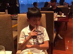 -荣誉国际酒店-云顶旋转餐厅