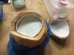 椰子布丁-新记肉骨茶