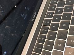 -Apple零售店(玄武湖店)