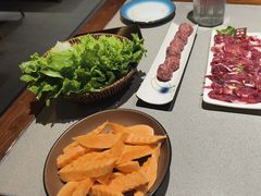-四点金粥底火锅(沂州里店)