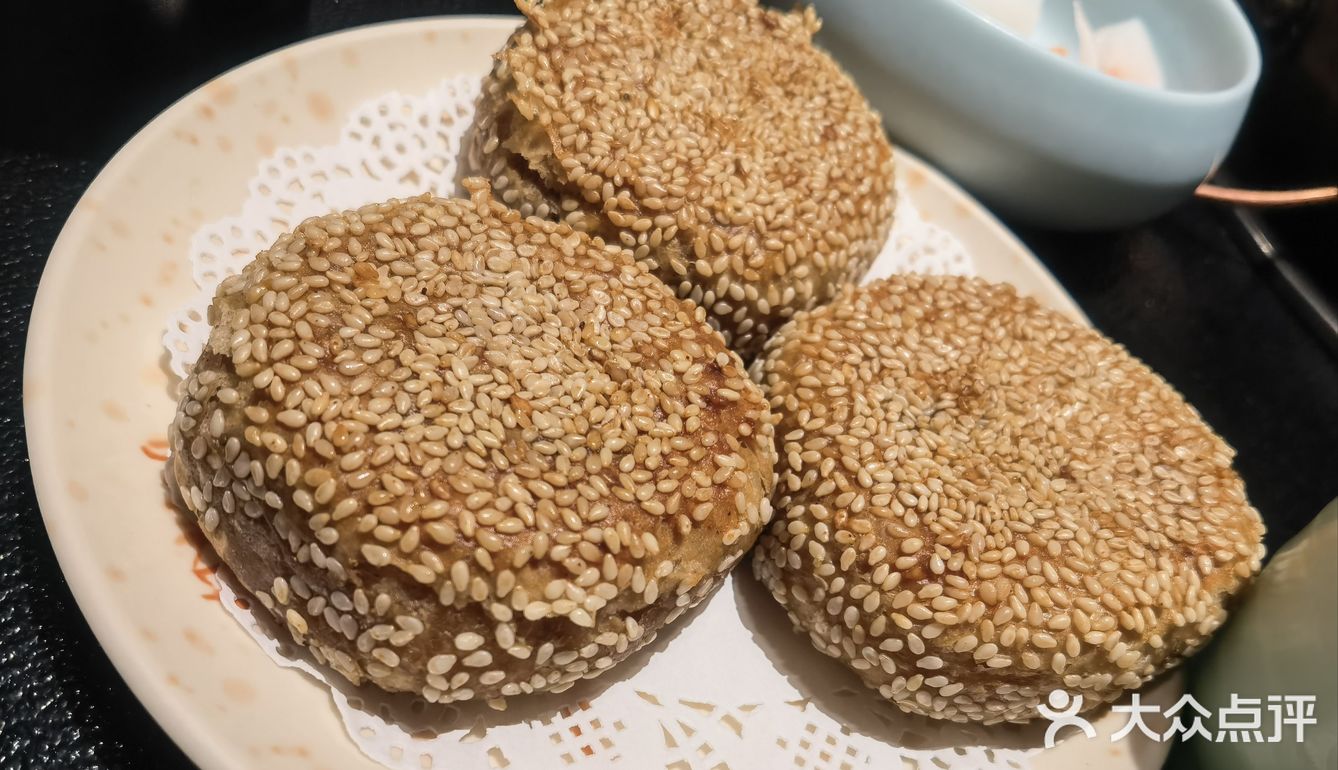 走了一天，在大众点评上找到这家铜锅涮肉，点了套餐