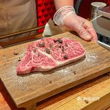 和牛烤肉天花板！肉质鲜嫩多汁，口感极佳。在这里