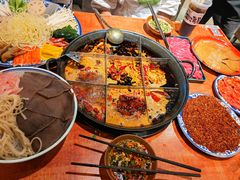 -周小明火锅(黑金冠社区店)