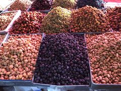 -乌恰市场(彩虹商场店)