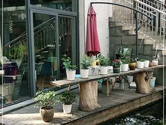 -泉乐坊步行街(烟酒特产平价超市店)