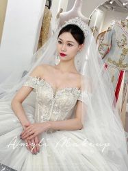 -艾米丽婚纱礼服