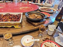 -鱼满舱·鲜活海鲜·正宗鲁菜