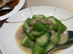 原汤蛤蜊煮广东胜瓜-皇朝会.经典传统粤菜(外滩店)