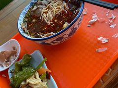 -伊穆祥牛肉面总店·清真