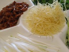 新京酱肉丝-关东风老北方菜馆(桂芳园店)