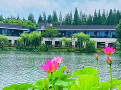-上海怡沁园度假酒店