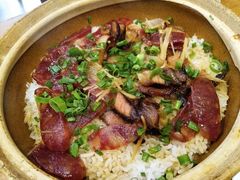 腊肉煲仔饭-周锦记广式餐厅