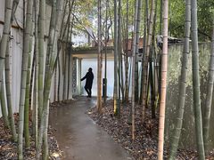 -穹六人间 people 6(岳阳路店)